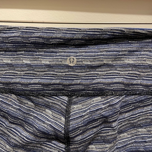 Lululemon Wunder Under Pant III Size 6 - Picture 10 of 11